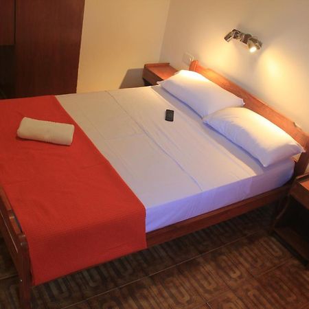 Hotel Vanderloo Posadas Ngoại thất bức ảnh