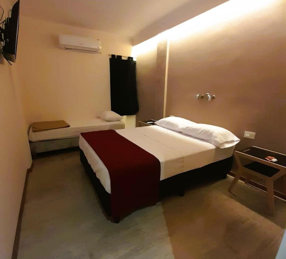 Hotel Vanderloo Posadas Ngoại thất bức ảnh